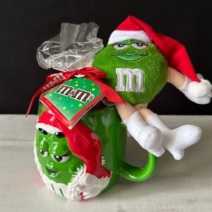 2004 M&M Christmas Mugs by Galerie includes Candy and Plush Toy – Sold Separately