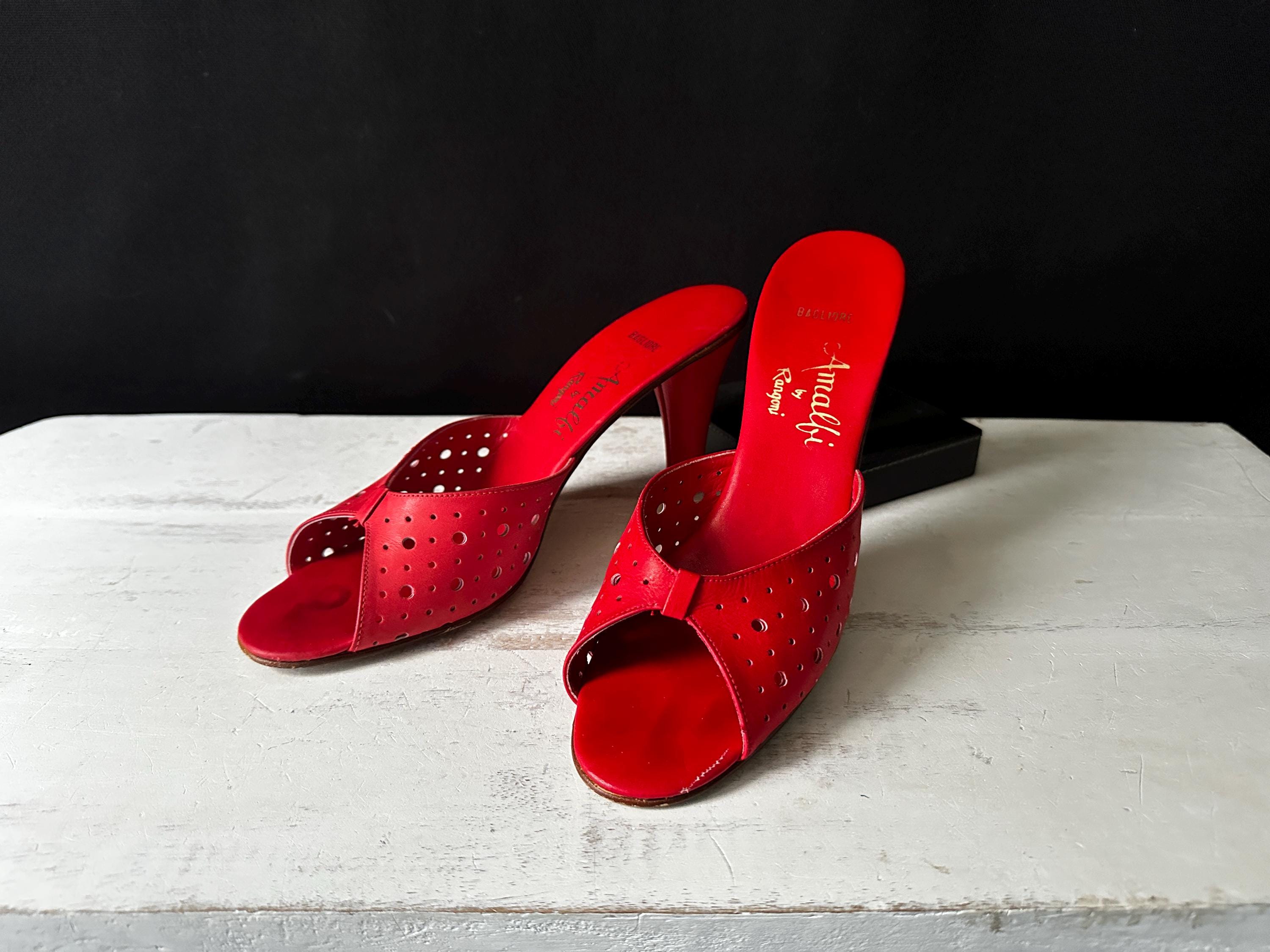 イタリー製 50sヴィンテージ ハンドメイド Amalfi Imports 赤 Amalfi Vintage Red Suede Flats Made In Italy SIZE 6 B