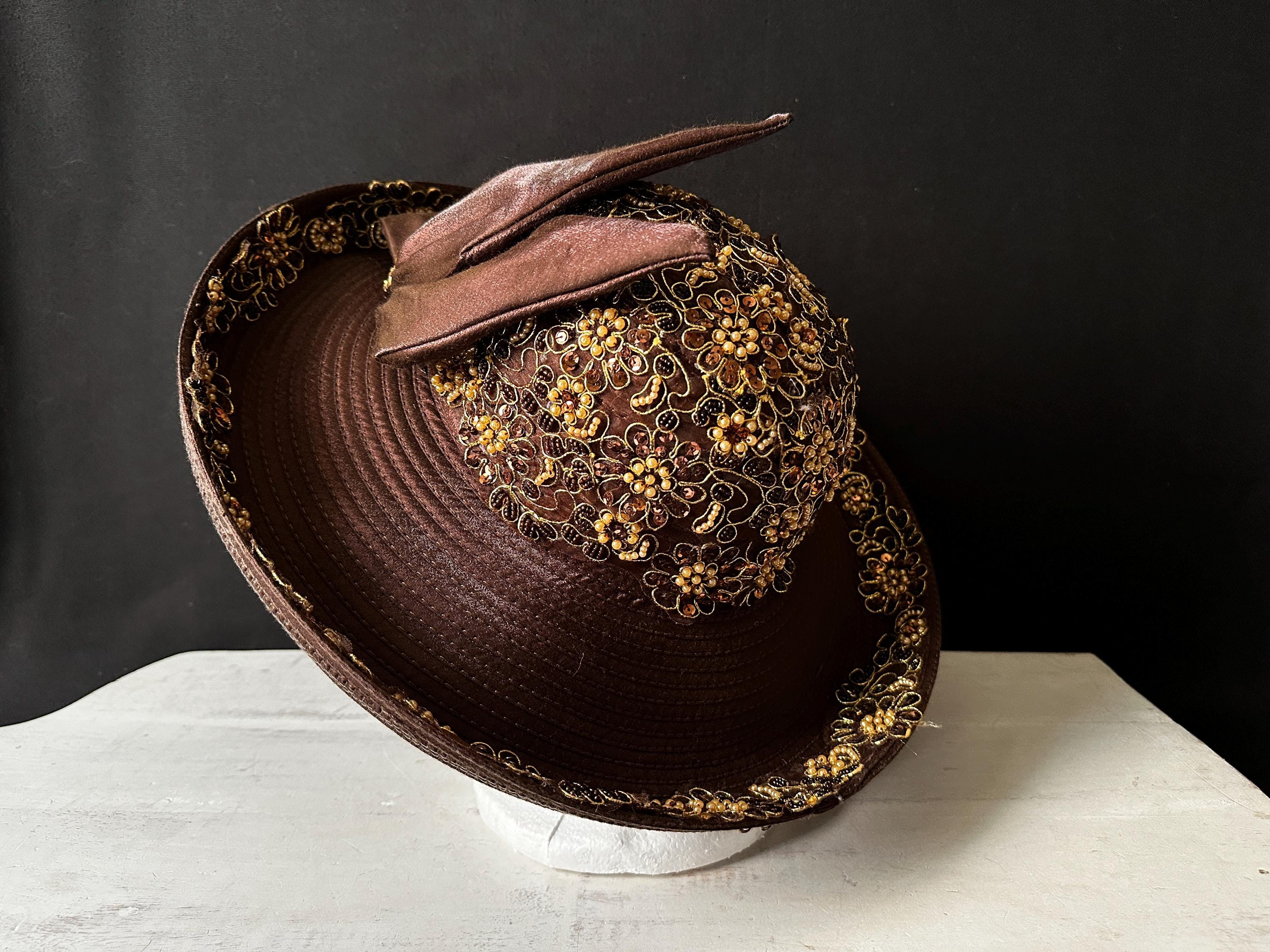 Whittall & Shon Brown Beige Organza Derby Church Hat Floral Feather EUC White Whittall & Shon Hats for Women for sale | eBay main image 3