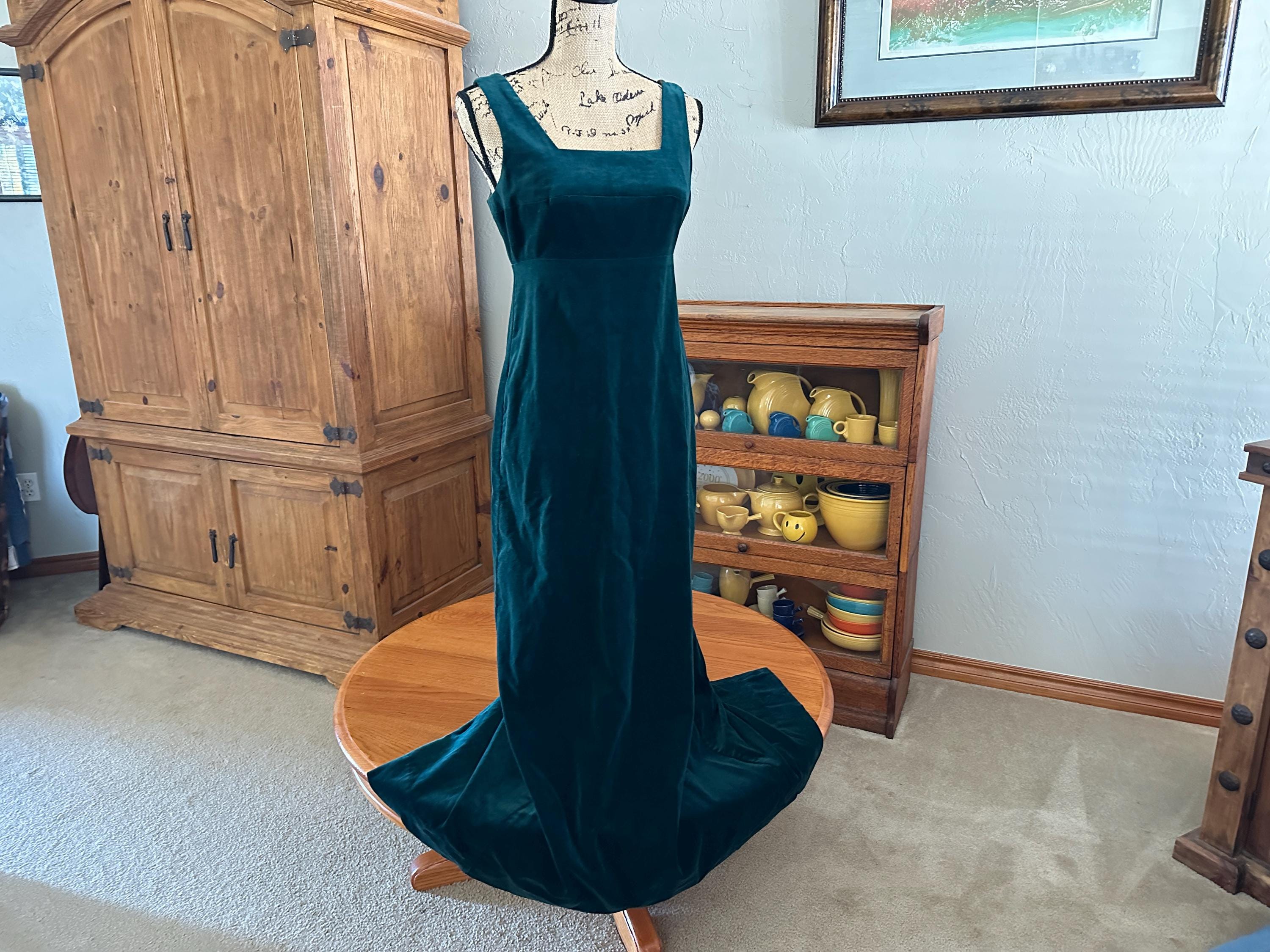 Square Neck Velvet Dress - Etsy Square Neck Velvet Dress - Etsy