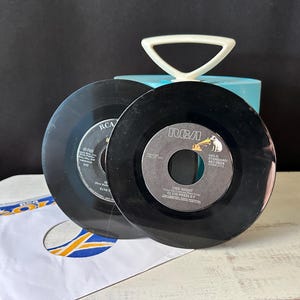 ELVIS PRESLEY 1958 “I Got Stung” 45 rpm, Great Fun, Great Song, HTF - Sold Separately