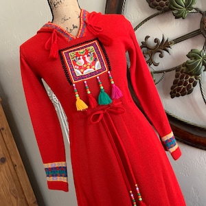 Vintage 1980s MELANGEDRESS Hooded Acrylic Knit Mid-Calf Dress
