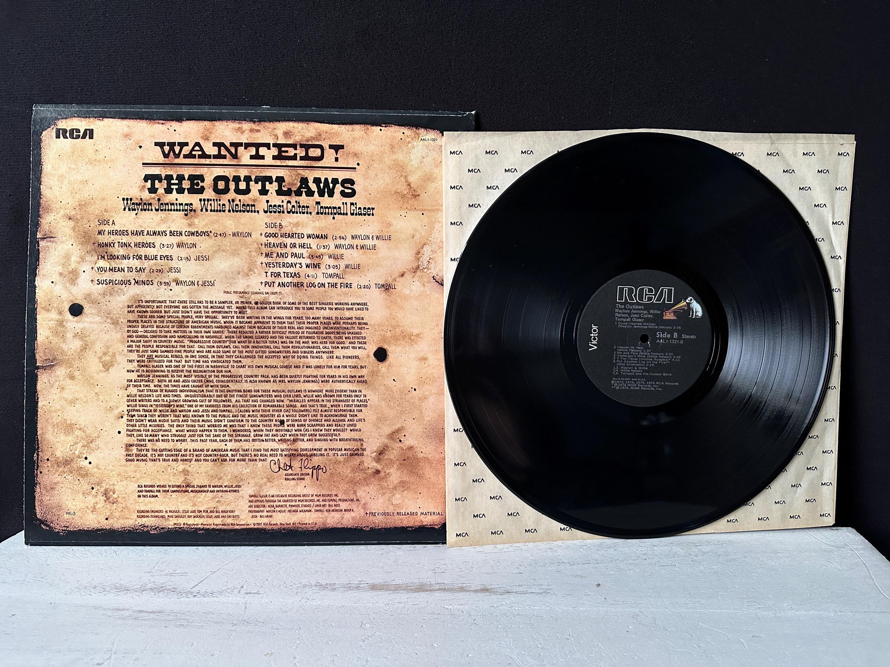 Vintage Vinyl “WANTED!” - THE OUTLAWS – Waylon Jennings Vintage Vinyl “WANTED!” - THE OUTLAWS – Waylon Jennings