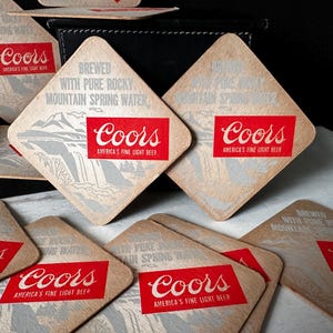 Posavasos de cartón vintage para barra de COORS: ¡elaborados con agua de manantial pura de las Montañas Rocosas!