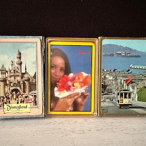 Cartas de jogar vintage “Souvenir” dos anos 1950-60, Havaí, Disneylândia e São Francisco - vendidas separadamente