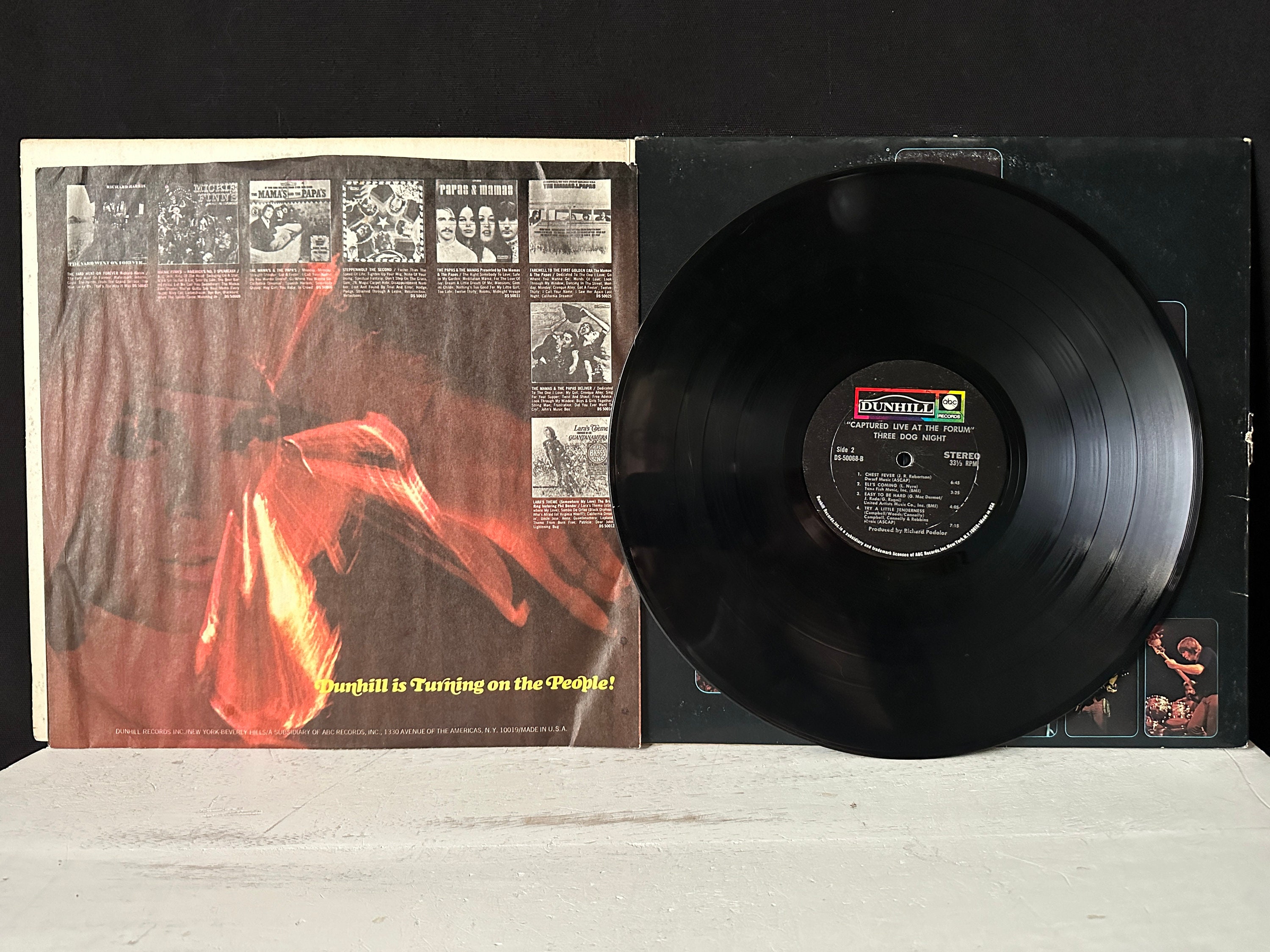 Vintage Vinyl THREE DOG NIGHT “captured Live at the Forum
