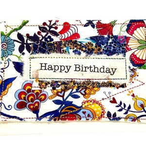 Carte d'anniversaire, carte faite main en tissu Liberty Tana Lawn, petite carte, carte d'art textile, carte d'anniversaire au Royaume-Uni, carte unique faite main, carte vierge image 8