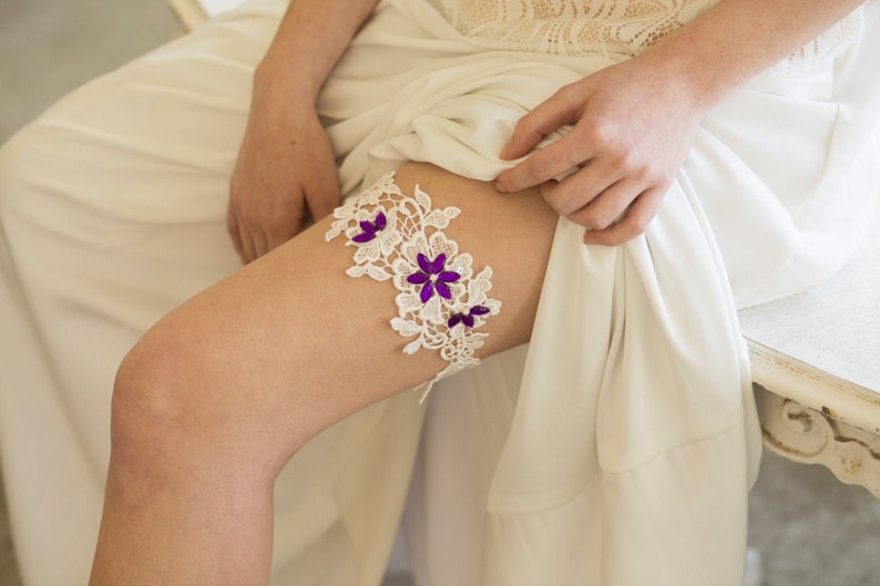 Boho wedding garter Bridal garter Purple wedding garter Lace bridal garter Garter for wedding purple Garter belt wedding Boho garter