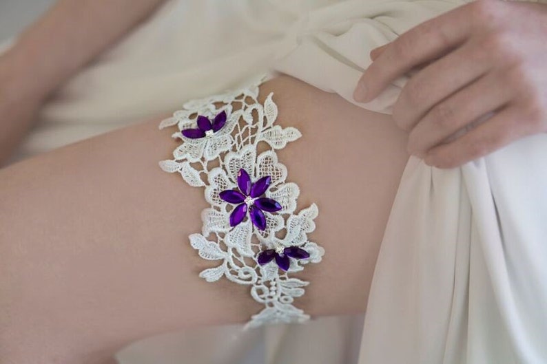 Boho wedding garter Bridal garter Purple wedding garter Lace bridal garter Garter for wedding purple Garter belt wedding Boho garter