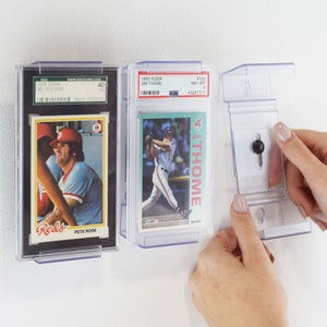 Suporte de parede e prateleira CardMount™ para cartão de negociação e esportes graduado, ajustável