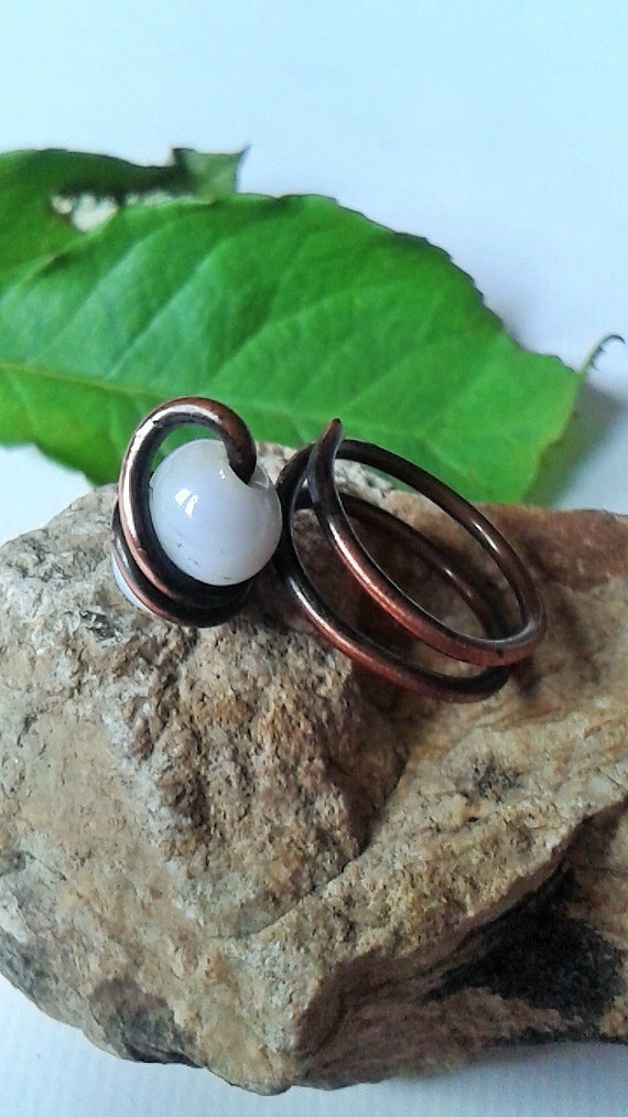 Copper wire ring with one white blown glass beadCopper Etsy