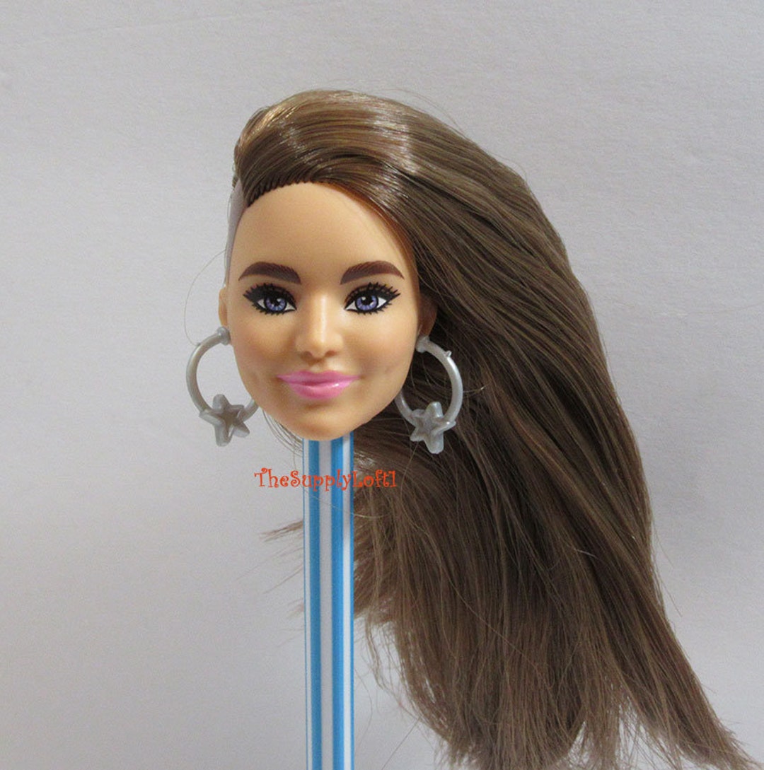 Nouvelle tête de poupée Barbie Extra 9 Brune pour la personnalisation OOAK  Repaint Reroot Réparation de pièces de rechange TheSupplyLoft1 -  France