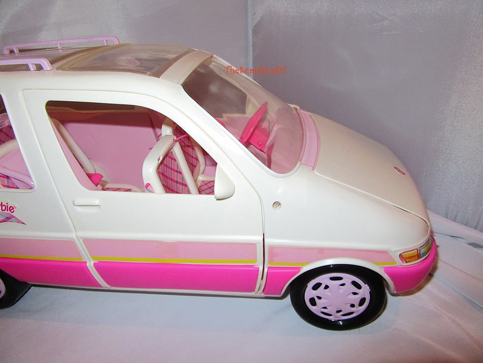 Barbie picnic car hotsell