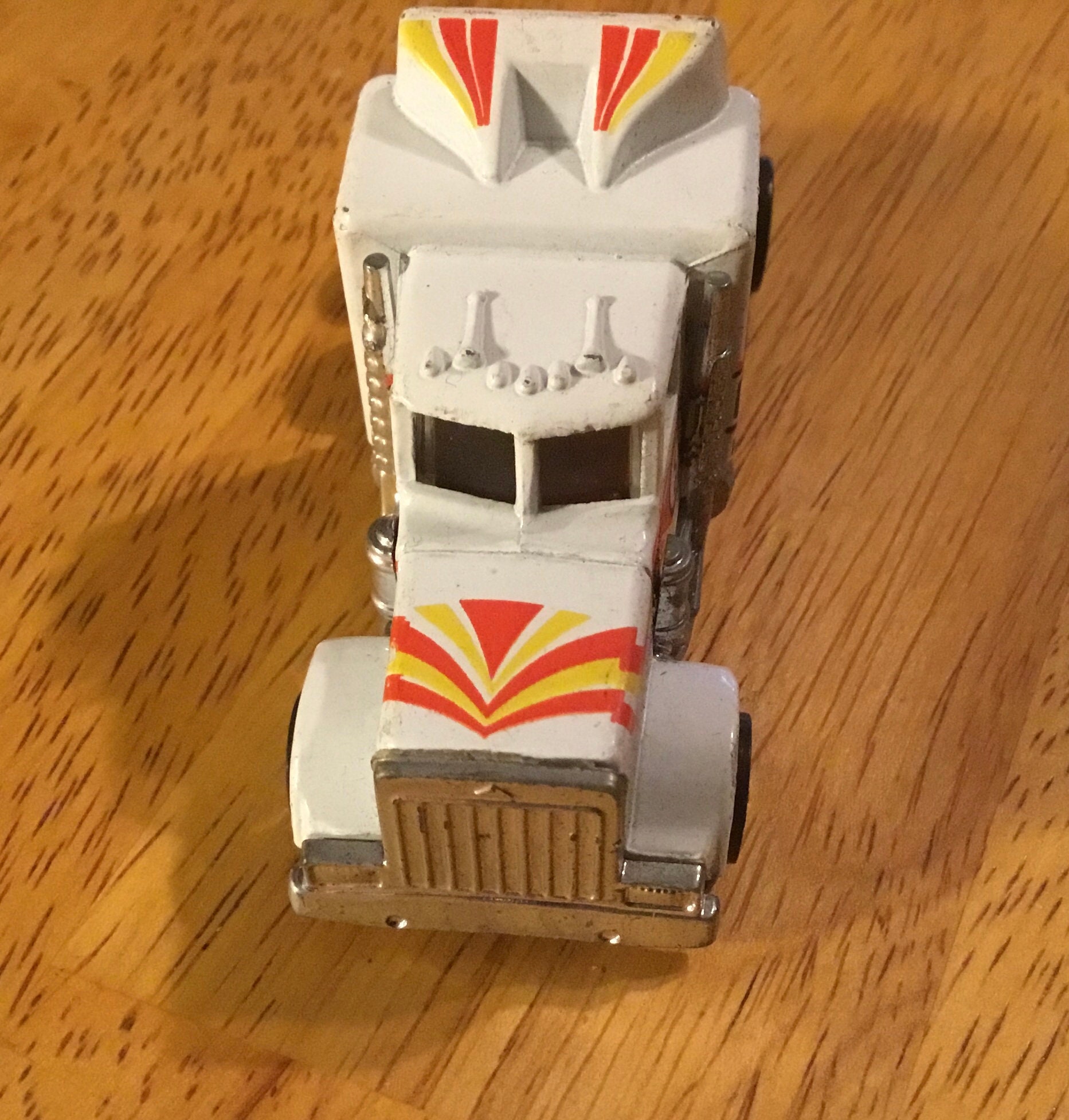 ✨香港製✨ HOT WHEELS LONG SHOT 1983 Hot Wheels Long Shot metal semi camión Hong Kong juguete