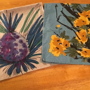 Vintage Vera linen kitchen dish towels pineapple daffodils