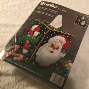 1996 Bucilla felt appliqué Christmas Santa tissue box cover boutique size sealed complete craft