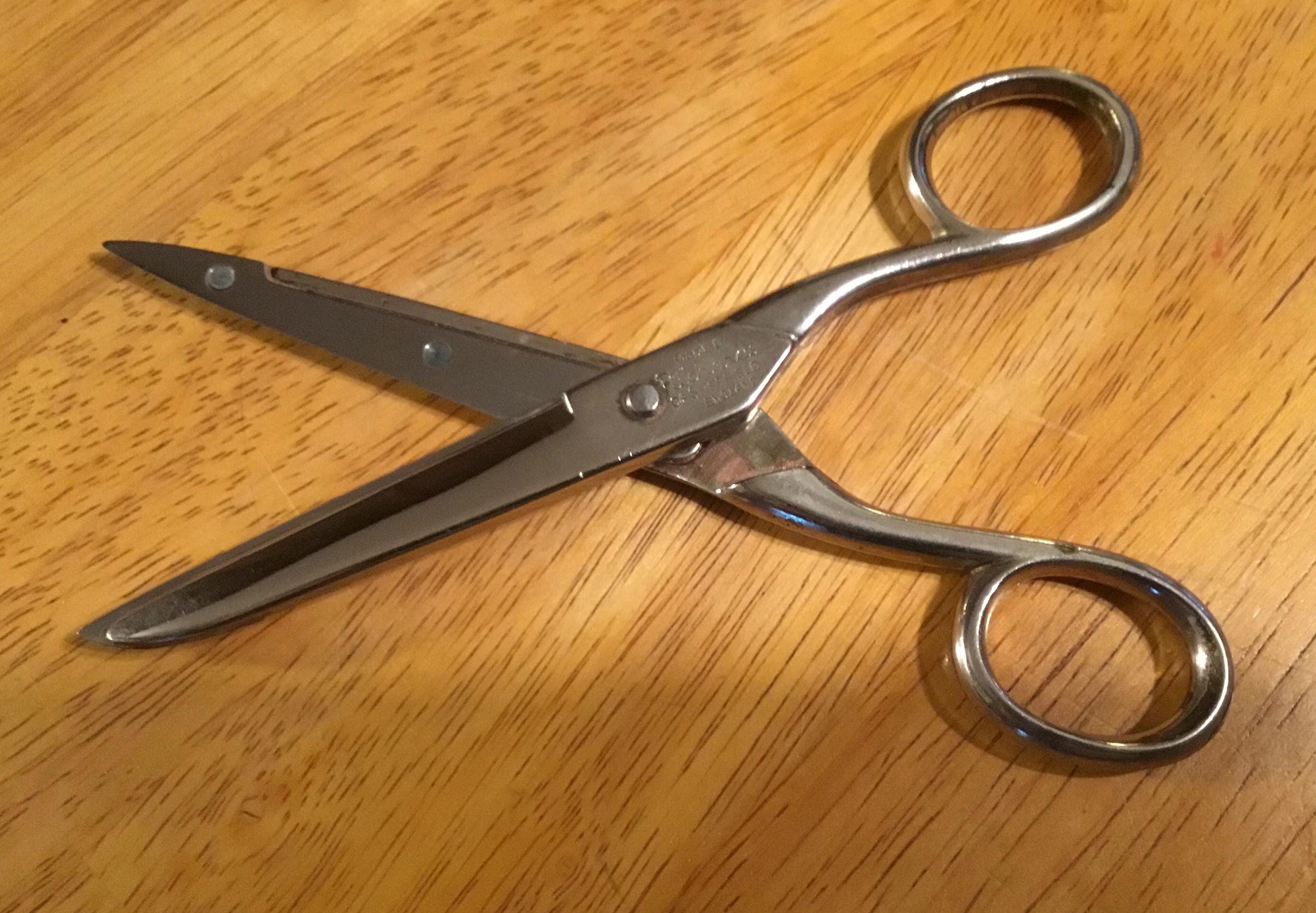 1950s Radiant Golden Age Rustles Scissors Richards of Sheffield