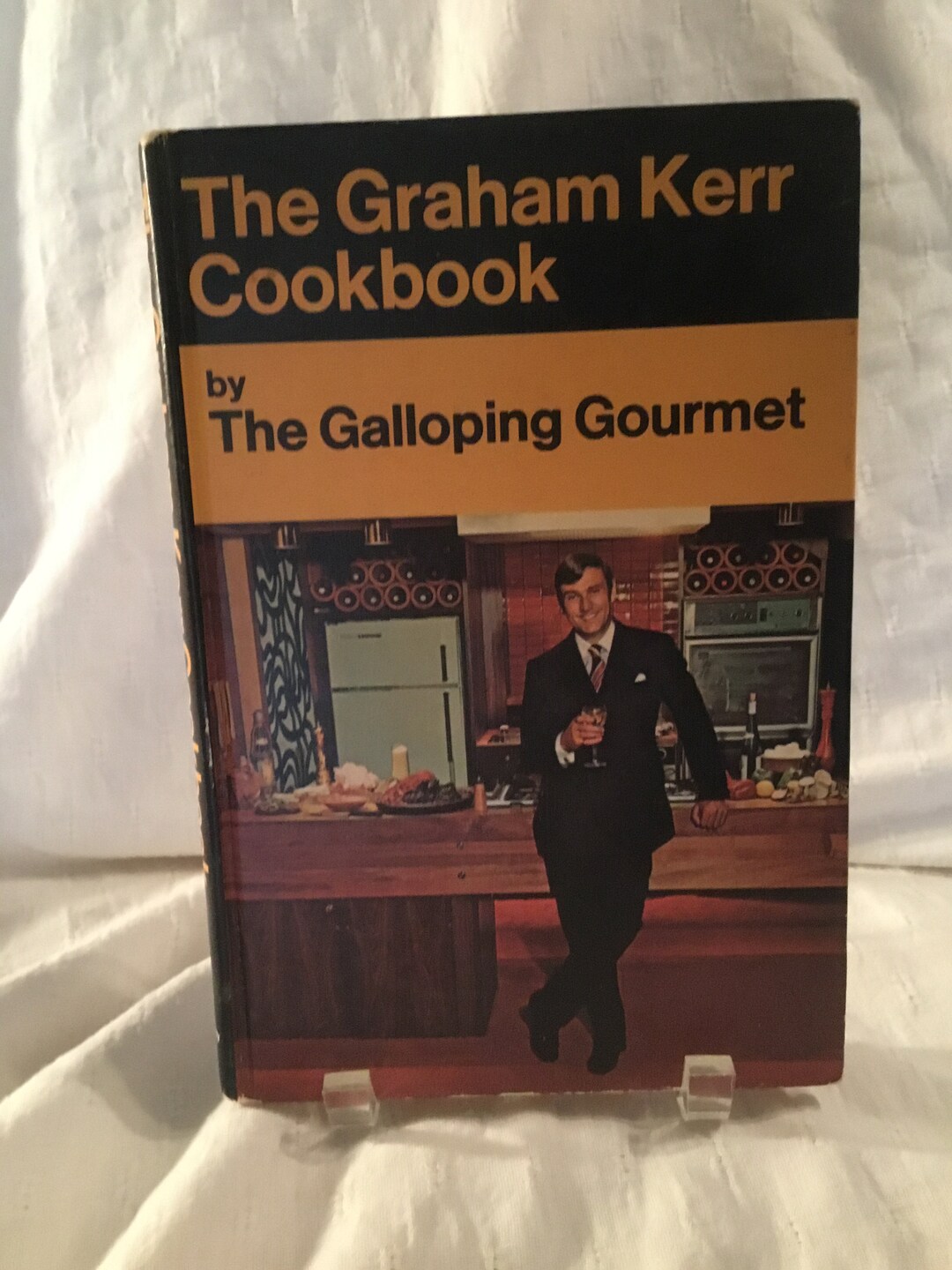 1969 the Graham Kerr Cookbook the Galloping Gourmet Hardcover