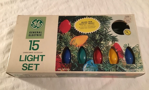 1980s GE 15 C9 Bulbs Outdoor Christmas 20 Feet Light Set
