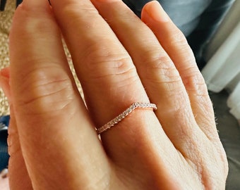 Rose Gold Minimalist Geometric V Chevron Ring Guard .20 TCW CZ Cubic Zirconia 925 Silver Stackable Ring Size 5-10