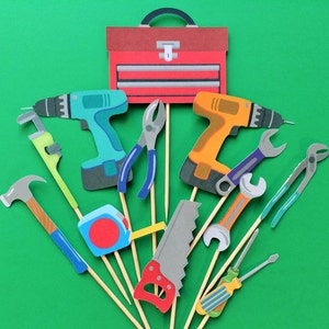 Tools cupcake topper, tools toppers, tool cake topper, wrench, pliers, tool box, hammer, drill, screwdriver, nuts, tools boy party, handyman