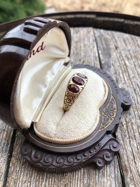 Victorian Garnet ring, antique Garnet ring, emboss