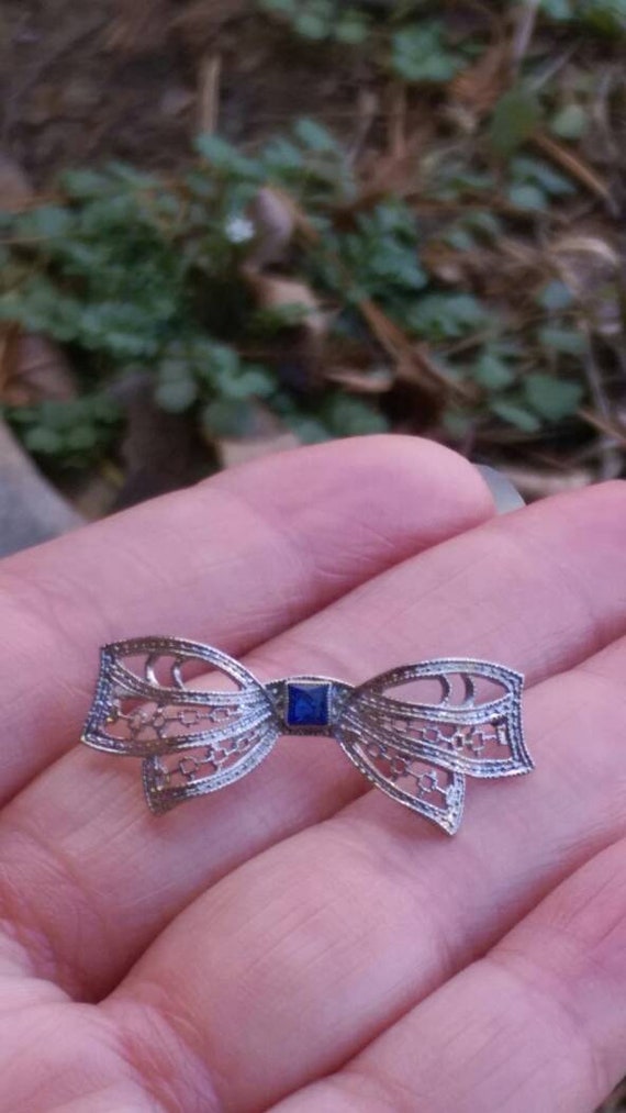 Lovely 10k White gold Bow pin, 10k Filigree bow p… - image 8