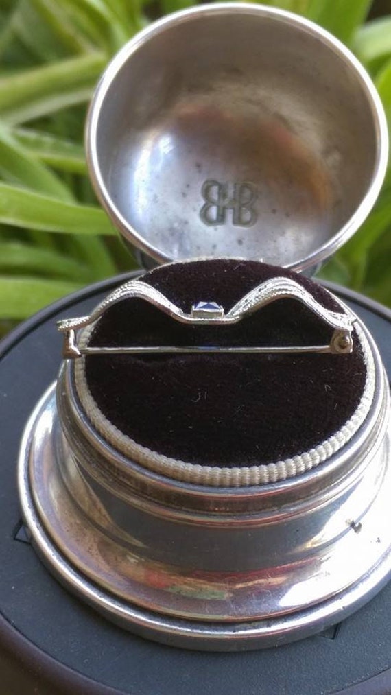 Lovely 10k White gold Bow pin, 10k Filigree bow p… - image 5