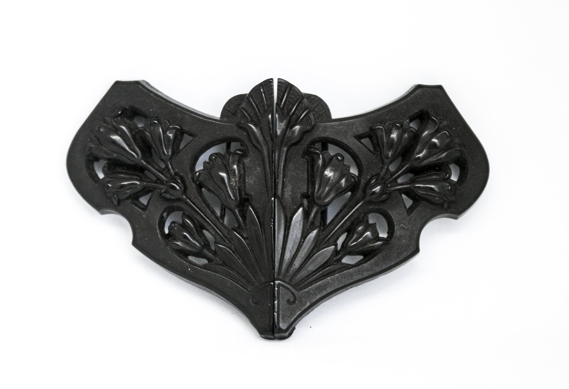 Antique Gutta Percha Belt Buckle, Victorian Gutta Percha  display picture 1