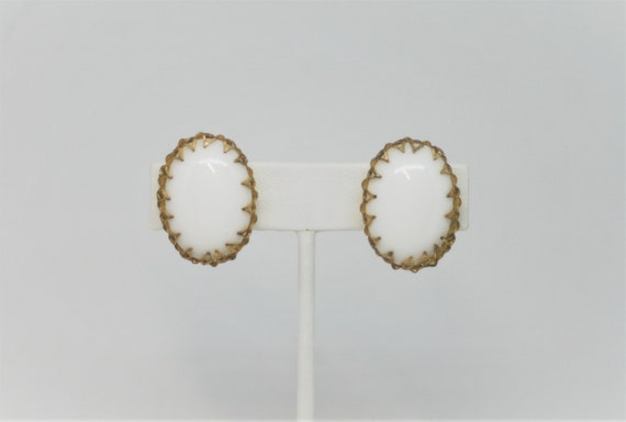 Signed Miriam Haskell Screw Back White Milk Glass… - image 7