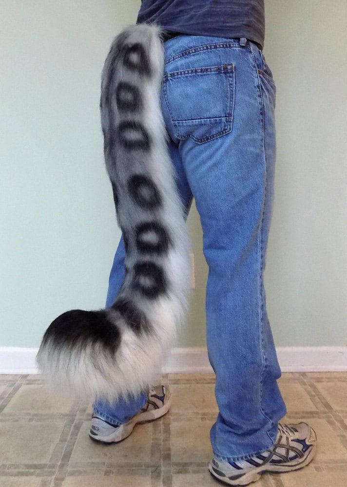 snow leopard tie