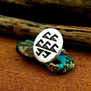 Size 7 - Hopi Sterling Silver Overlay Ring - Excellent condition - Hallmarked - 7.1 grams