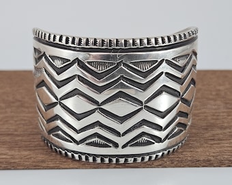 Heavy Sterling Silver Navajo Cuff Bracelet by Elvira Bill- Excellent Condition 116 grams - Small Size at 6"