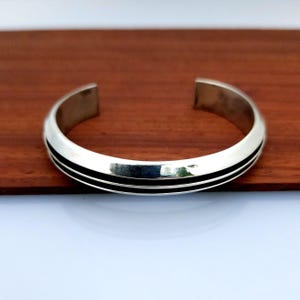 Tim Yazzi Sterling Silver Hopi Cuff Bracelet Excellent Condition 34.6 grams