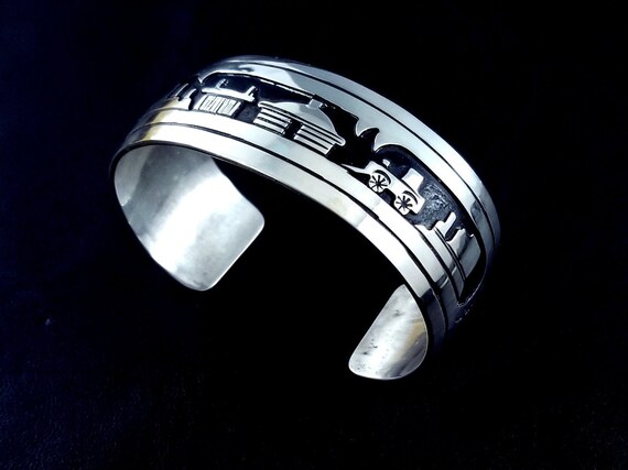 Solid Sterling Silver Navajo Story Teller Bracele… - image 3