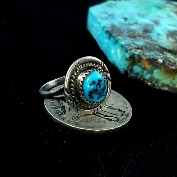 Size 5-1/2 - Navajo Sterling Silver Ring with Kin… - image 5