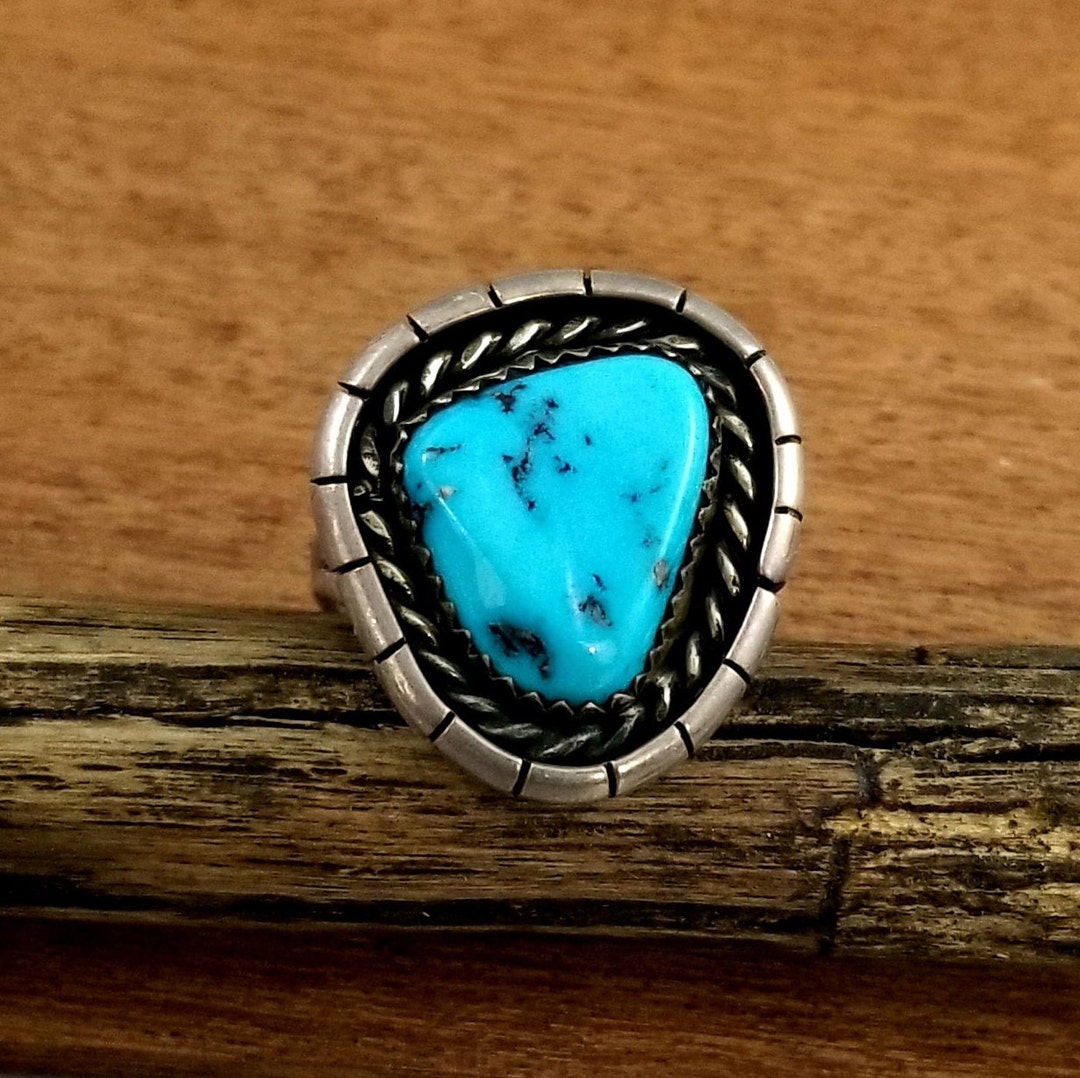 Vintage Navajo Sterling Silver and Kingman Turquoise Ring - Very Good ...