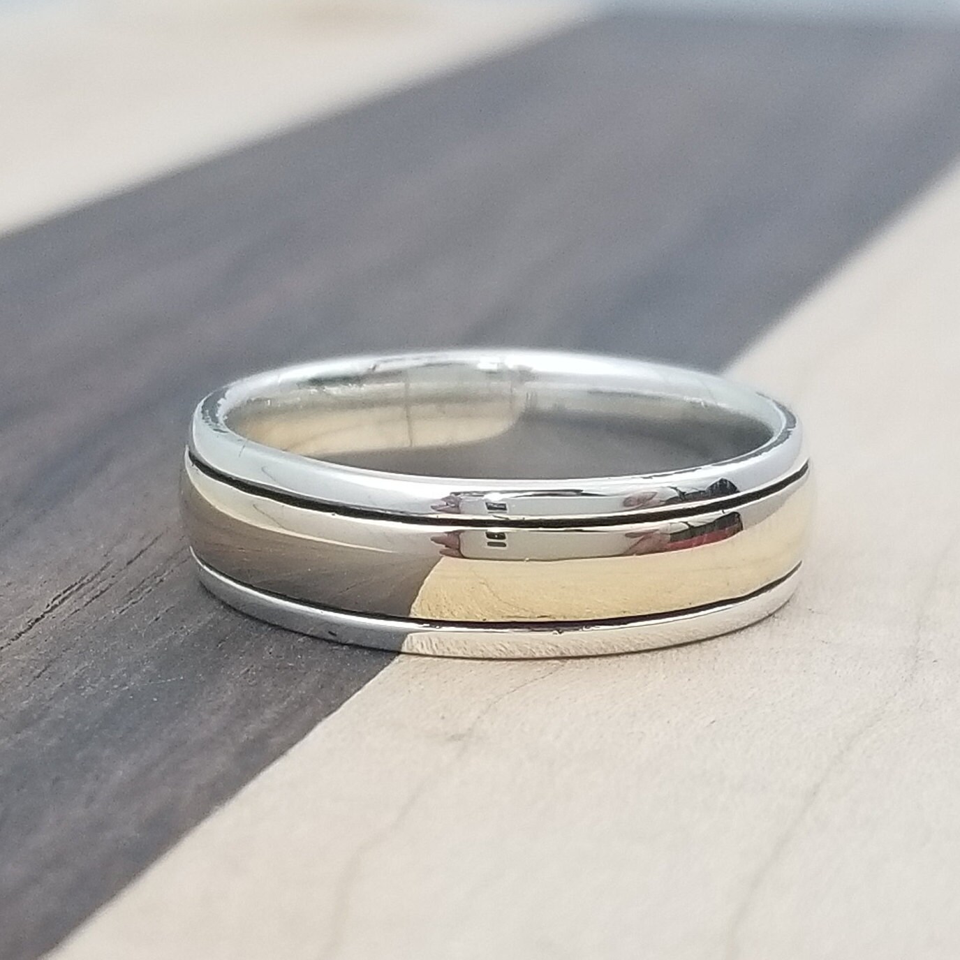 James Avery Sterling and 14k Gold Simplicity Band Ring Size 9 1 4