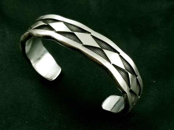 Heavy Sterling Silver Navajo Cuff Bracelet by Eme… - image 3