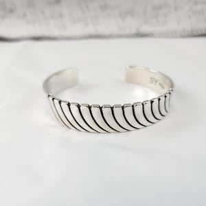 Navajo - Steve Yellowhorse - Sterling Silver Cuff Bracelet - 34grams - Mint Condition