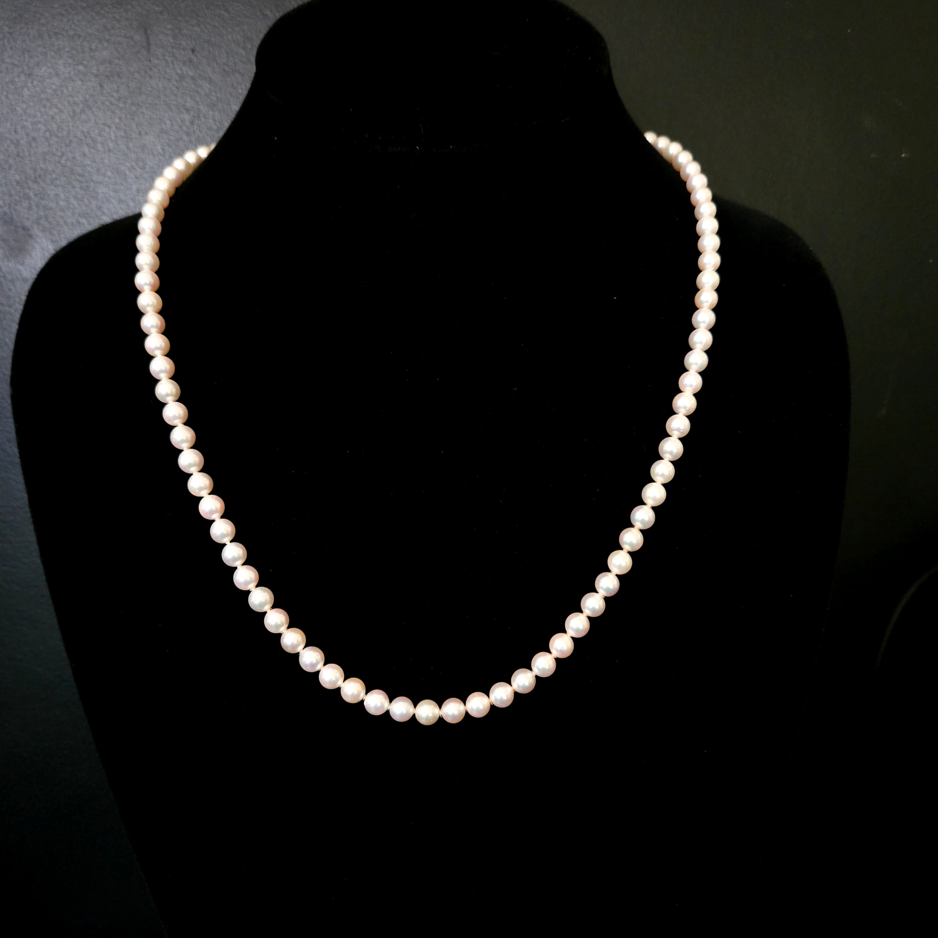 AFFECT Pearl Necklace（6mm） Vintage Simulated 6mm Pearl Necklace 17 Inch Gold Tone Clasp