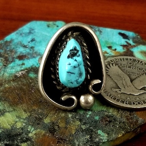 Size 5-1/4 -Vintage Navajo Sterling Silver and  Turquoise Ring - Very Good Vintage Condition