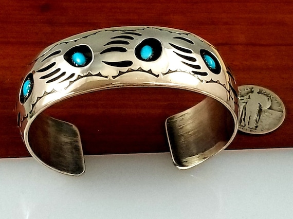 Willy Benally Vintage Native American Navajo Turquoise Bear Inlay Sterling Silver Bracelet Willy Benally Vintage Native American Navajo Turquoise Bear Inlay Sterling Silver Bracelet
