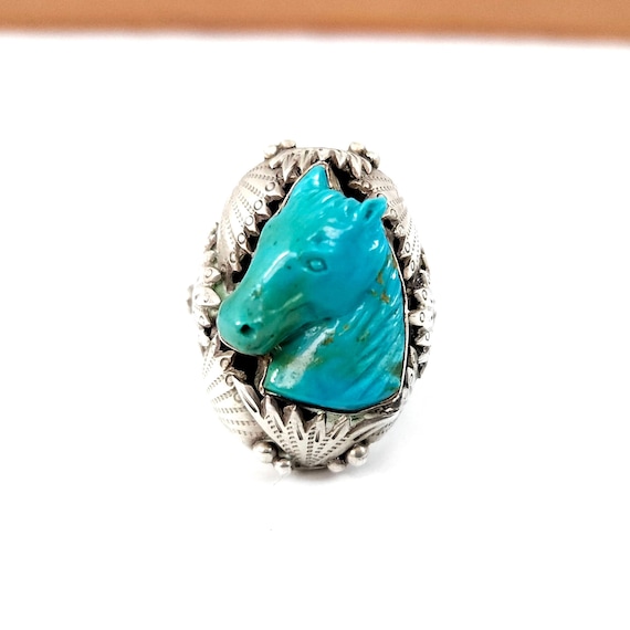 Museum Quality Large  Carved Turquoise Horse Ring… - image 2