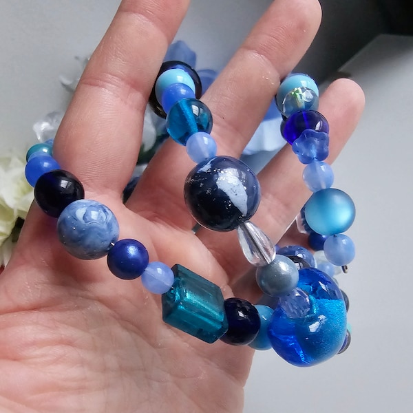 Bracelet perlé à mémoire de forme | Nuances de bleu