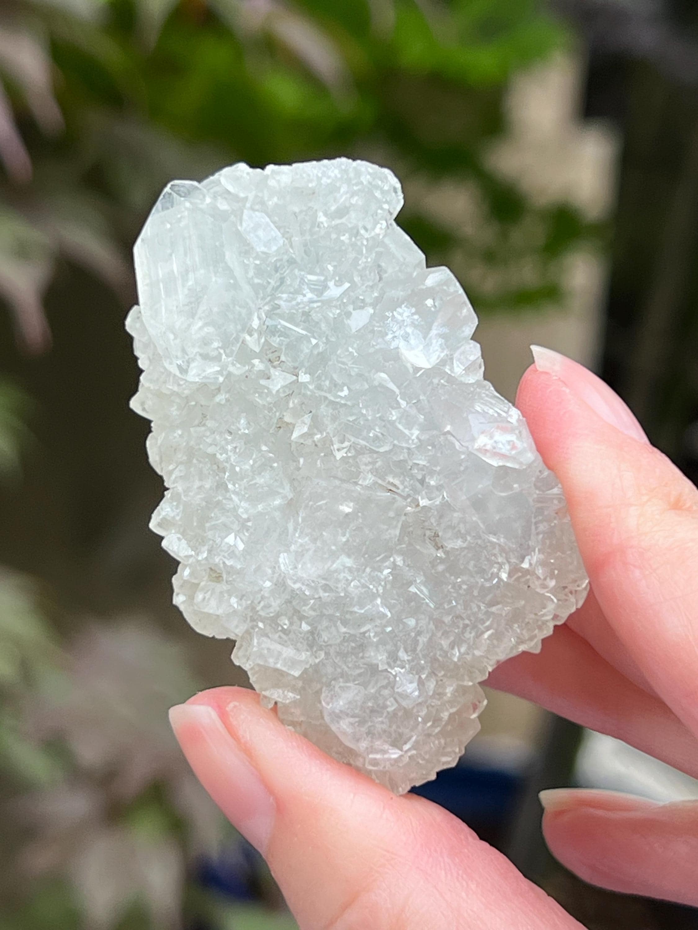 Grappe D'Apophyllite AAA+ - Cristal Brut étincelant - Inde - Spécimen Minéral