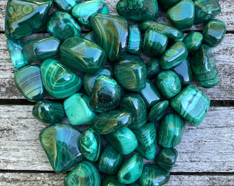 Large Malachite Tumblestone AAA+ : Emotional Healing / Protection 30 - 40mm