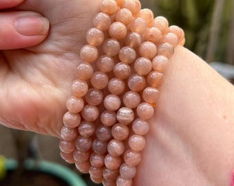 Peach Moonstone Beaded Crystal Bracelet 6mm AAA+ / Intuition / Empathy / Calming