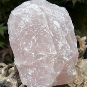 Rose Quartz Large Rough Chunk AAA+ Chakra Love & Acceptance 61 2001g