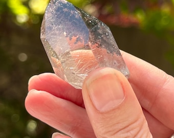 Garden Quartz / Lodolite Quartz Phantom Rainbow Point Tower AAA Transformation Growth 19 34g